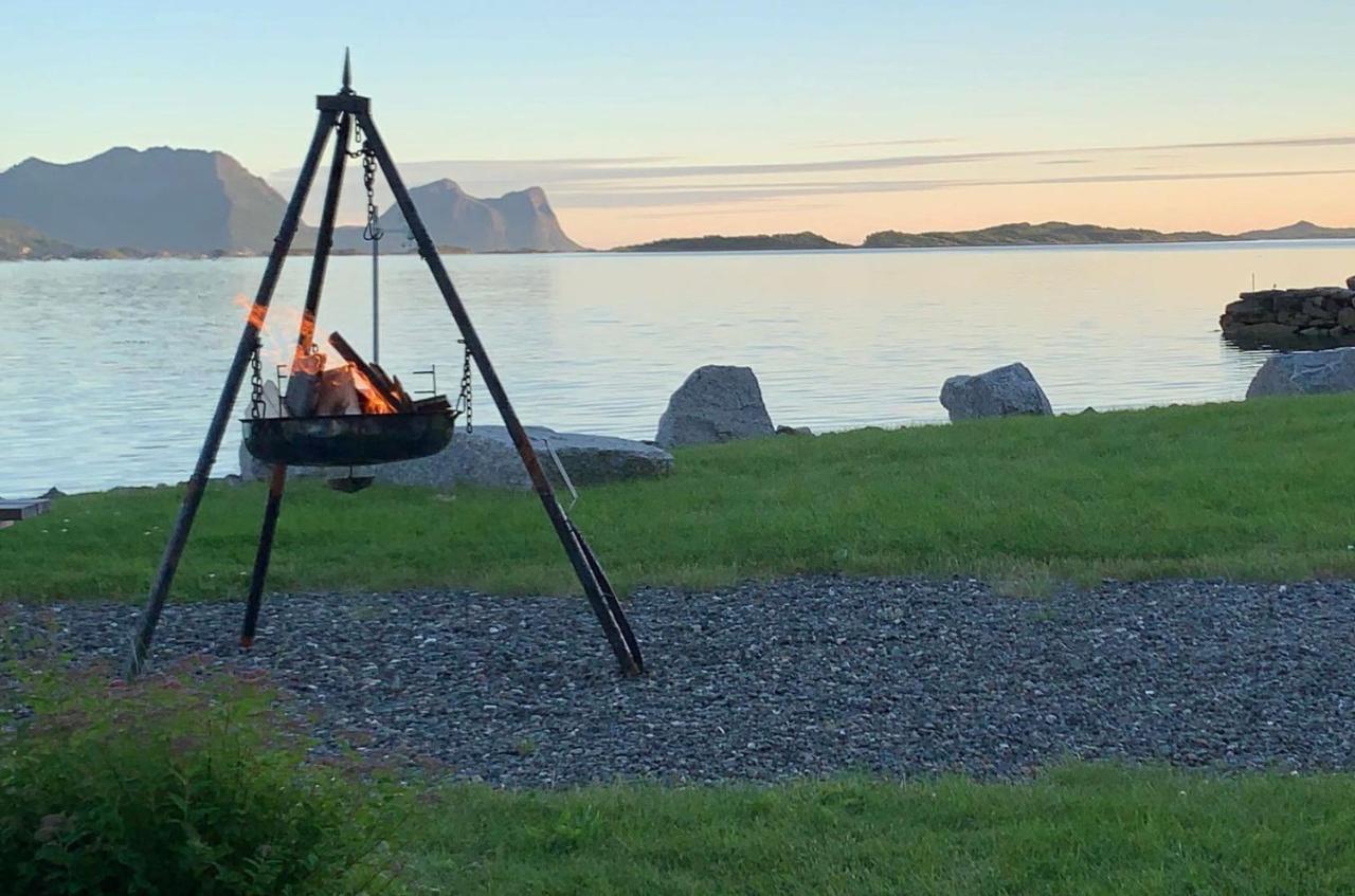 Tinebua Basecamp Senja Hostel Berg  Kültér fotó